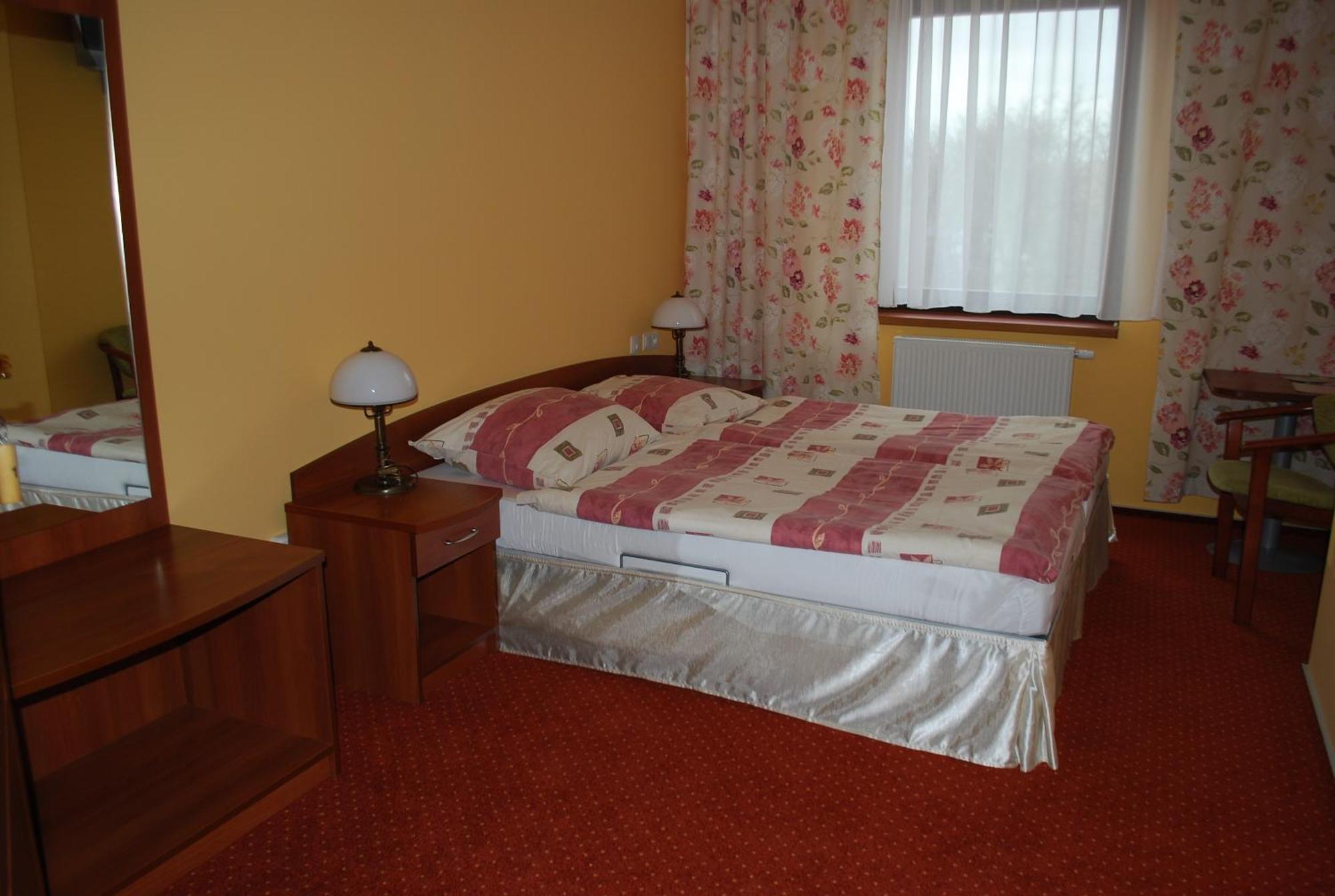 Hotel Anka Słubice Εξωτερικό φωτογραφία